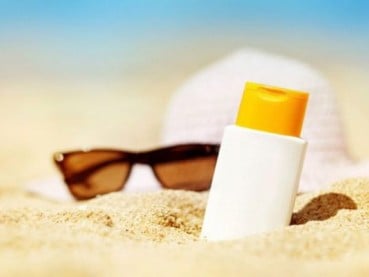 Cuaca Panas Ekstrem? Sunscreen atau Sunblock, Mana yang Lebih Baik?