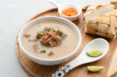 6 Makanan Khas Makassar yang Wajib Kamu Coba, Rasanya Enak!