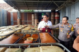 Polrestabes Palembang Ciduk Gudang Penampungan Minyak…