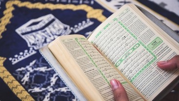 Surat Al Waqiah Ayat 35-38 Lengkap dengan Latin dan Cara Mengamalkannya