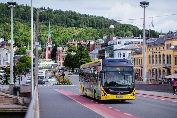 Daftar sepuluh negara dengan biaya hidup termahal di dunia. Bus Listrik Volvo yang dioperasikan oleh Vy Buss di Norwegia. / VOLVO BUSES