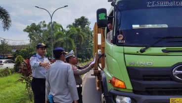 Kendaraan Bermuatan Besar di Sumsel Ditertibkan