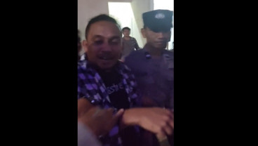 Viral Video Komika Abdur Arsyad 'Ditangkap Polisi', Anies Ikut Komentar