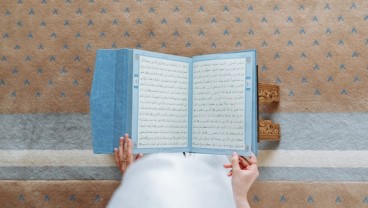 Surat Al Hujurat Ayat 13, Lafal Arab, Latin dan Tafsir Lengkapnya