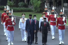 KSP Beberkan Alasan Kepuasan Publik terhadap Jokowi…