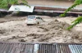 Fakta Banjir Bandang di Pemandian Sambahe: Mobil Hanyut hingga Wisata Hancur