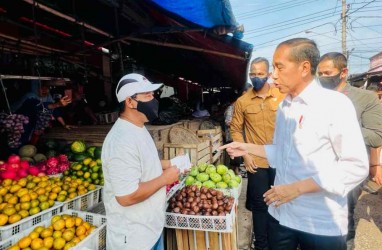 Jokowi Blusukan di Lampung, Cek Pasar Natar Tinjau Harga Komoditas