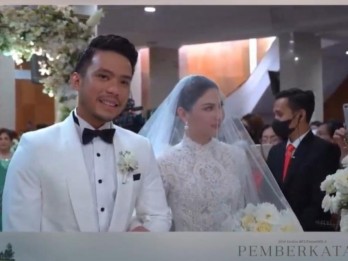 Tampil Menawan dengan Pakaian Putih, Jessica Mila dan Yakup Hasibuan Resmi Menikah