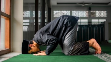 Bacaan Sujud Syukur serta Tata Cara dan Hikmah Melakukannya
