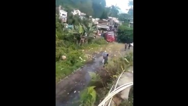 Kronologi Bus Jatuh ke Jurang Guci: Tak Ada Sopir, Rem Tangan Dilepas Bocah
