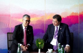 Airlangga Bertemu Menteri Malaysia, Bahas Kerja Sama CPO dan Karet