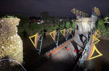 Jembatan Sikabu Senilai Rp24,5 Miliar Ambruk, PUPR Turun Tangan