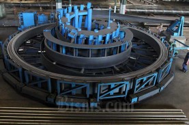 Direktur Komersial Krakatau Steel (KRAS) Melati Sarnita…
