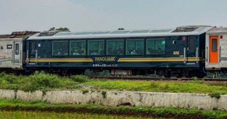 PT KAI Tambah 5 Rute Baru Mulai 1 Juni 2023, Simak Perinciannya. Kereta Panoramic - Dok. PT KAI.