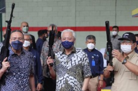 RI dan Menhan Prabowo Full Senyum, Senjata Buatan…