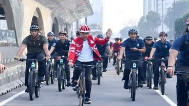 Jokowi Bersepeda di Jalan Sudirman-Thamrin, Olahraga Sambil Sapa Masyarakat