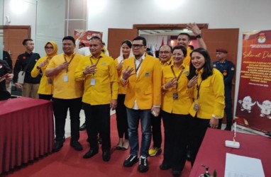 Golkar Resmi Daftarkan Bacaleg ke KPU, Incar 20 Persen Kursi DPR