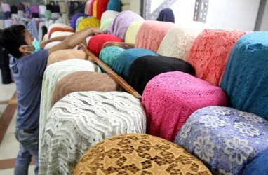 Menko Luhut Siapkan Insentif Bagi Industri Tekstil, Ini Respon Pelaku Industri