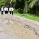 Jokowi Tinjau Kondisi Jalan di Labuhanbatu Utara: Banyak yang Rusak!