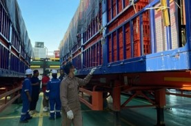 Kepri Ekspor Perdana 41,47 Ton Ayam Hidup ke Singapura