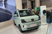 Tantang Air ev, Seres Kenalkan Mobil Listrik E1 di PEVS 2023