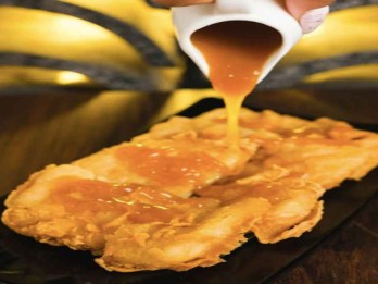 10 Rekomendasi Makanan Khas Pontianak, Wajib Disantap!
