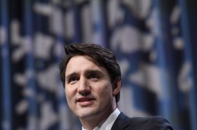 KTT G7: Jokowi dan PM Kanada Justin Trudeau Bahas…