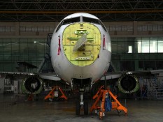 Saham Garuda Indonesia Mendarat di Gocapan Ikuti IPPE Koleksian Inara Rusli