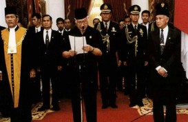 25 Tahun Reformasi: Pidato Lengkap Pengunduran Diri Presiden Soeharto