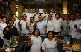 Mesra dengan Prabowo, Gibran Kena Sentil Relawan Ganjar