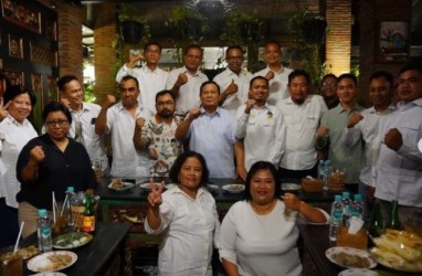Mesra dengan Prabowo, Gibran Kena Sentil Relawan Ganjar