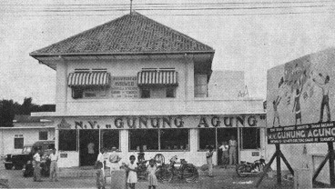 Gunung Agung, Kwitang, dan Sastra Indonesia