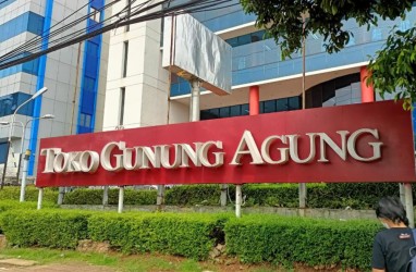 Potret Toko Buku Gunung Agung Sepi Pengunjung dan Banyak Barang Kosong