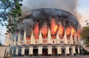 Kantor Pos Bersejarah di Filipina Kebakaran, 80 Mobil Pemadam Dikerahkan
