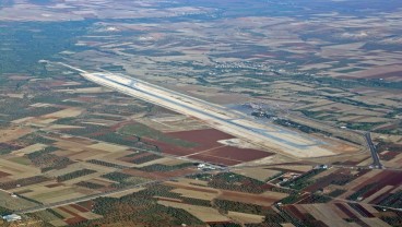 Waduh! Bandara Turki Ditutup Gara-gara Ada UFO