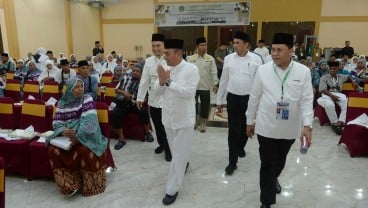 Gubernur Sumut Lepas Keberangkatan 359 Jemaah Calon Haji Kloter I Asal Madina