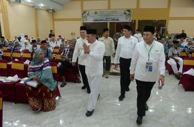 Gubernur Sumut Lepas Keberangkatan 359 Jemaah Calon Haji Kloter I Asal Madina