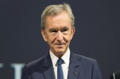 Orang Terkaya Sejagat Bernard Arnault Ambles Rp166 Triliun Dalam Sehari!