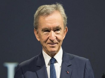 Orang Terkaya Sejagat Bernard Arnault Ambles Rp166 Triliun Dalam Sehari!