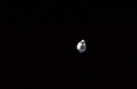 Akhirnya SpaceX Crew Dragon Sukses Terbangkan 4 Penumpang Komersial ke Luar Angkasa