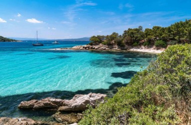 Pencinta Pantai Merapat! Ini Daftar Lokasi Syuting 'The Little Mermaid' Cocok Buat Liburan