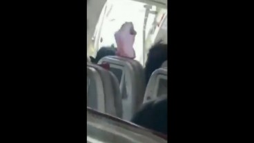 Buat Panik, Penumpang Buka Pintu Darurat Pesawat Asiana Airlines saat Mengudara
