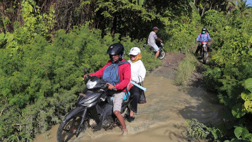 Warga Keluhkan Kerusakan Infrastruktur Jalan dan Jembatan di Kabupaten Halmahera Selatan