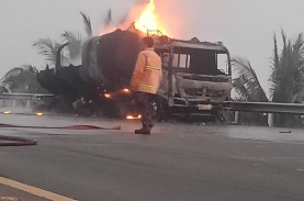 Pertamina Bakal Investigasi Penyebab Truk Tangki BBM…