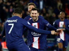 Mangkir dari Acara PSG, Messi Asyik Nonton Konser Coldplay Bareng Fabregas