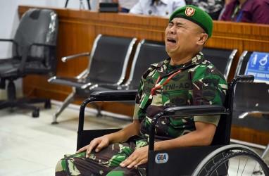 Tangis Oknum TNI Pecah Setelah Divonis Penjara Seumur Hidup Karena Bawa Sabu 75 Kg