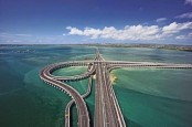 Ini Penjelasan Uji Coba Bayar Tol Tanpa Sentuh di Bali Batal
