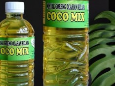 Kisah Sukses Lika-liku Mantan Penyuluh Produksi Ribuan Liter Minyak Kelapa