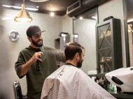 8 Model Potongan Rambut Pria yang Keren dan Kekinian