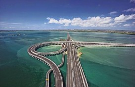 JALAN BEBAS HAMBATAN : Jalan Tol Nirsentuh Mundur Lagi